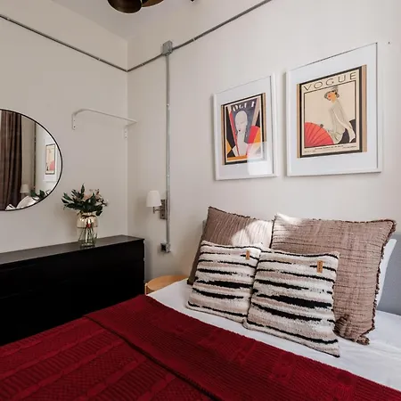 Flat 5 Min From Galata Tower Istiklal Av דירה *